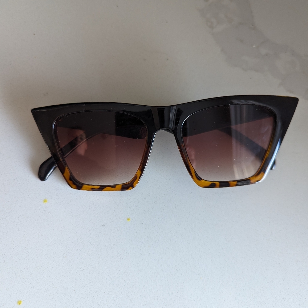 Sun glasses